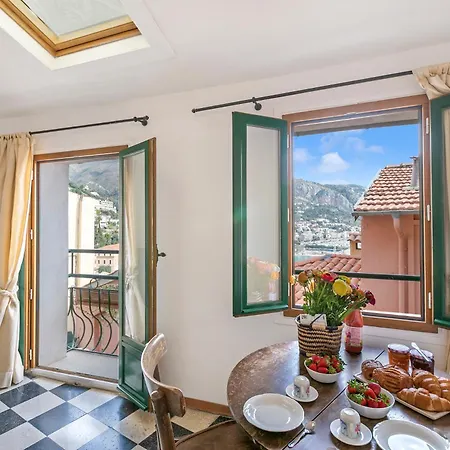 Old Town 50m And Shop Appartement