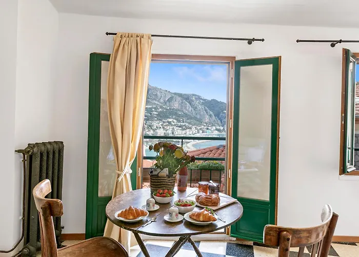 Old Town 50m And Shop Appartement