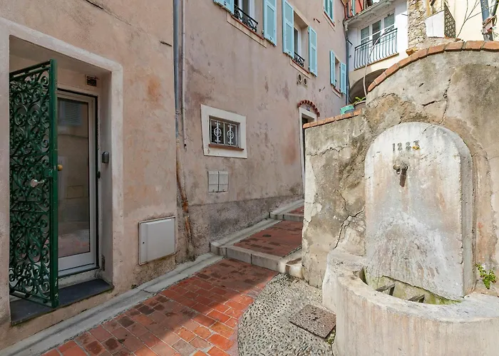 Old Town 50m And Shop * Menton