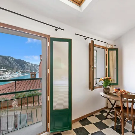 Old Town 50m And Shop * Menton