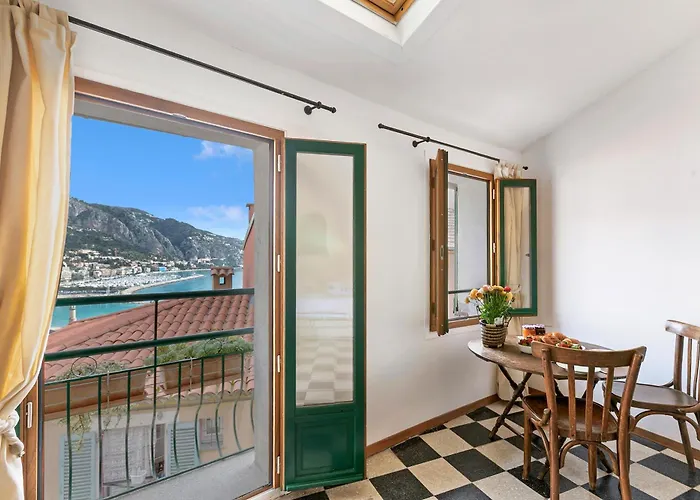 Old Town 50m And Shop * Menton