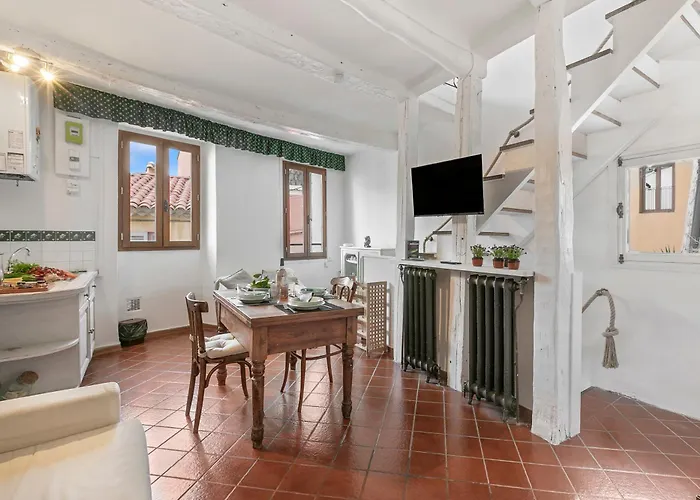 Old Town 50m And Shop * 멍똥