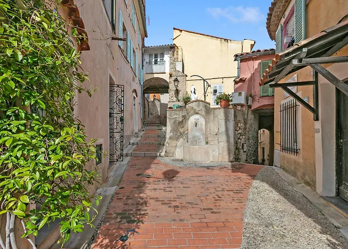 Old Town 50m And Shop * Menton